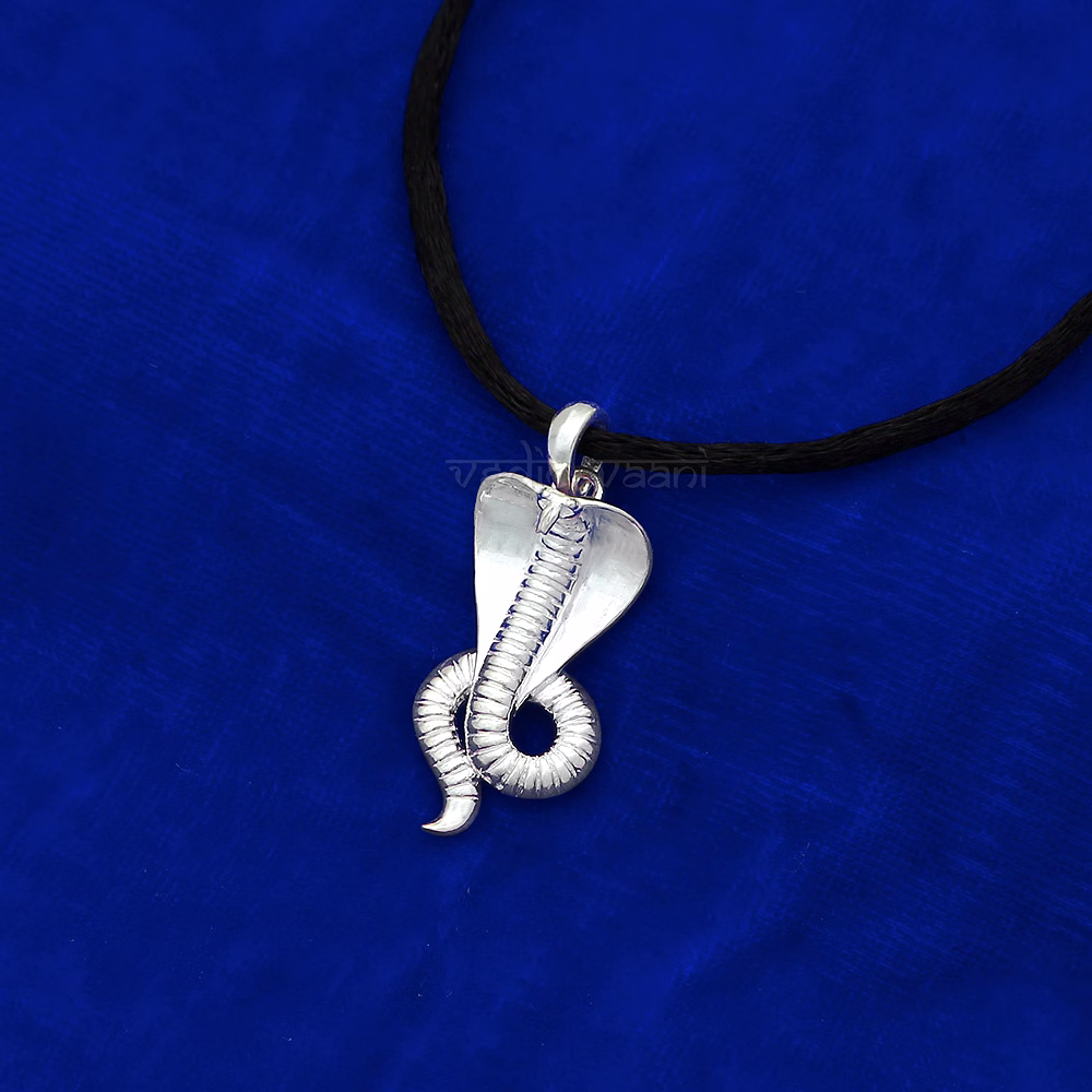 Naag (Snake) Locket in Pure Silver image 3