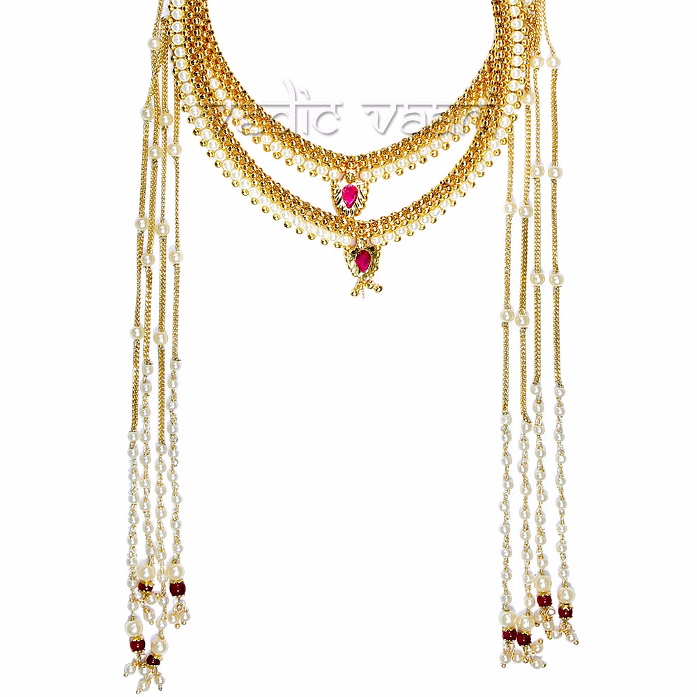 Classy Maharashtrian Mundavalya image 2