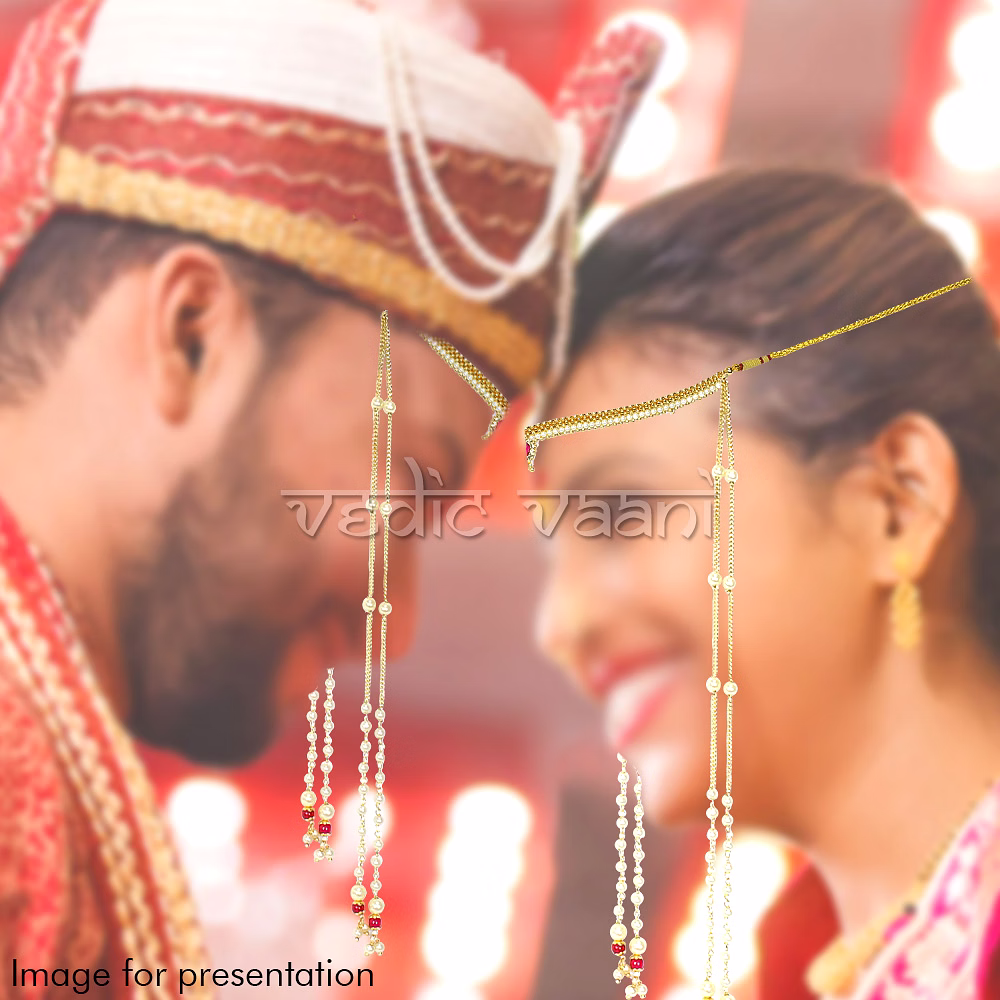 Classy Maharashtrian Mundavalya image 6