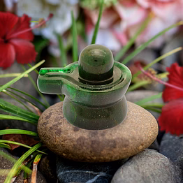 vedic vaani™ shivlingam in natural green jade - 260 gms