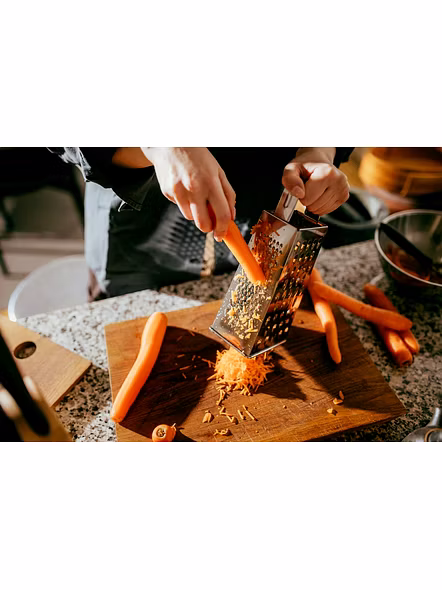 FISKARS Essential 4-Sided Cheese Grater 