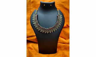 ANTIQUE OXIDIZED MANGO PENT NECKLACE