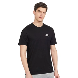 Adidas Men's Regular Fit T-Shirt: Stay Dry, Everyday Comfort and Enhanced Mobility, Made with Recycled Materials