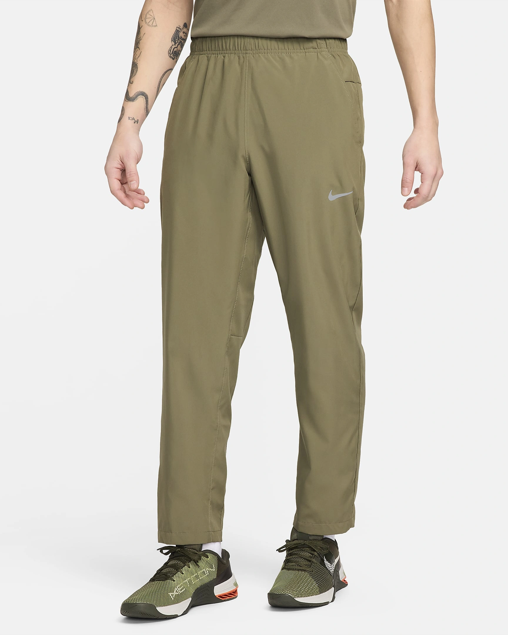 Nike Form Men's Dri-FIT Open-Hem Trousers - Lightweight &amp; Breathable for Everyday Wear &amp; Athletic Activities-M-222-1