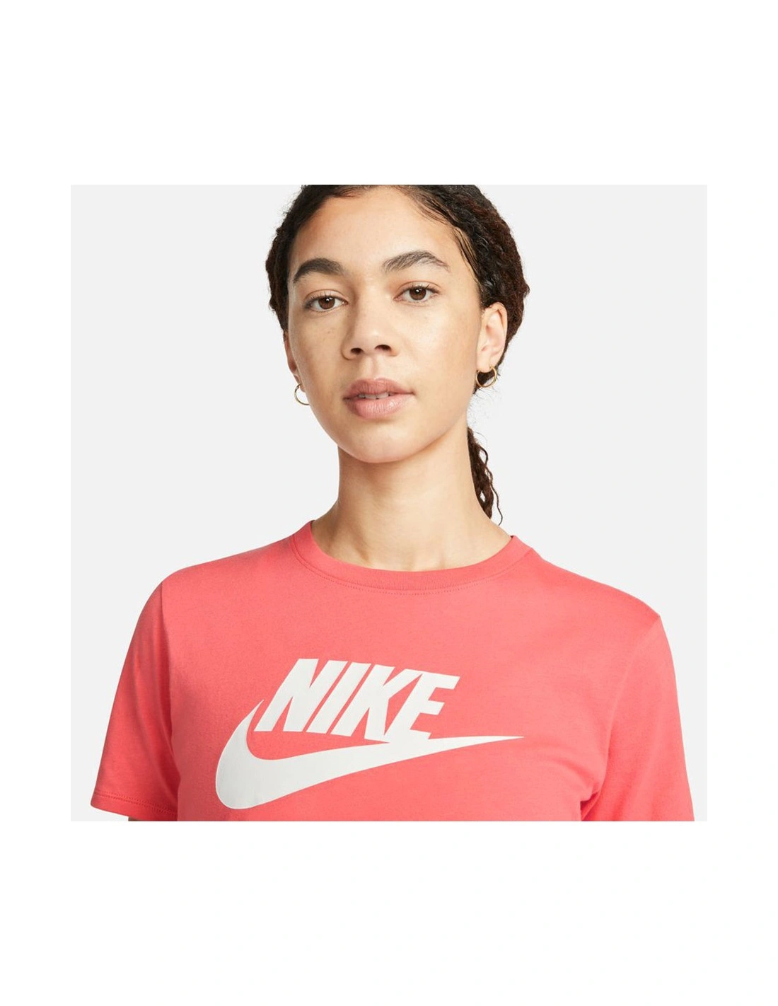 Nike Women's Sportswear Essentials Logo T-Shirt - Stylish and Comfortable Casual Wear for Active Women-L-894-5