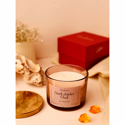 smiisenses dark amber oudh 3-wick candle