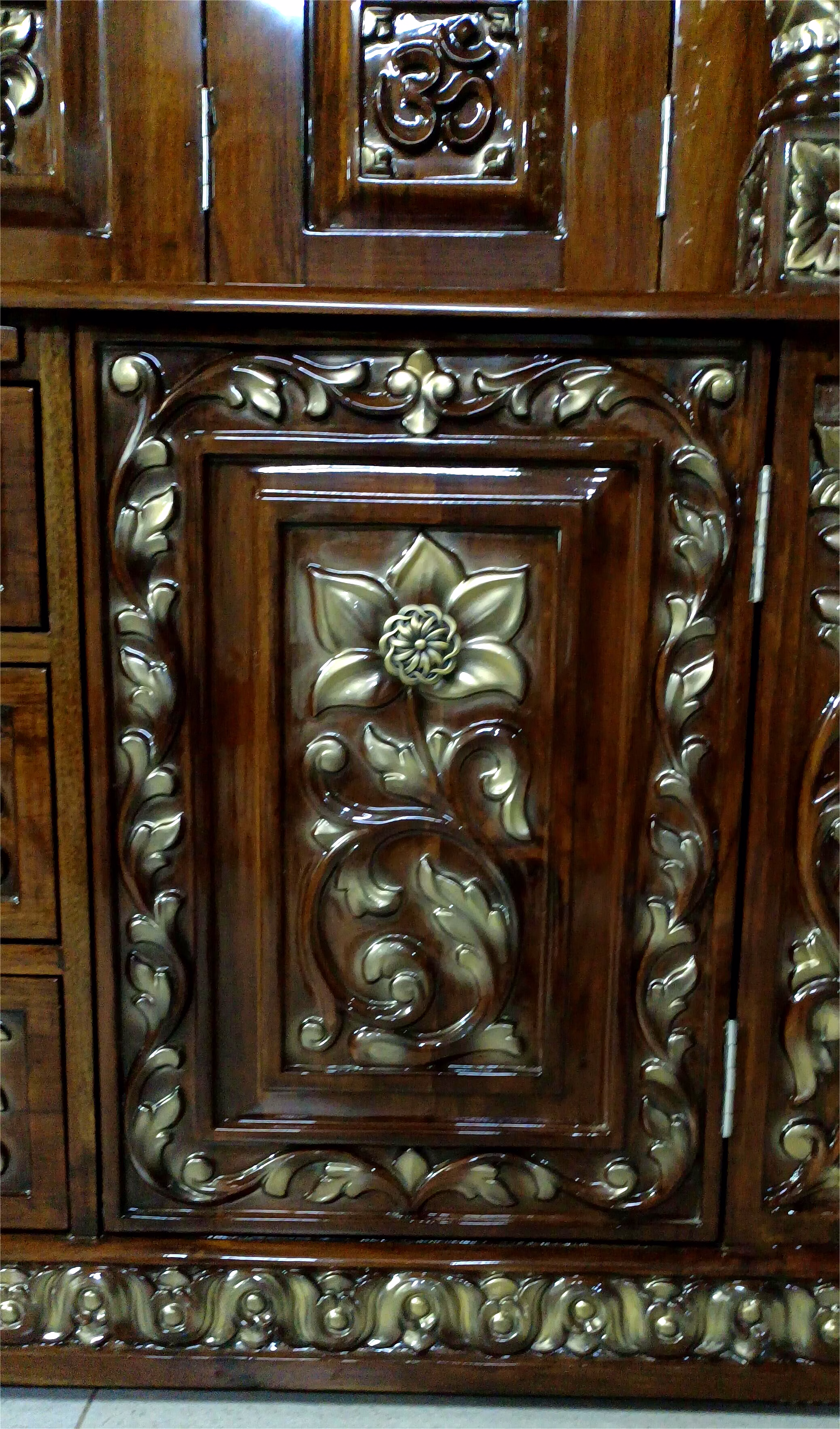 Wooden Mandir - With Code Wmwd002Pnt image 4
