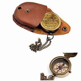 qarzun antique nautical vintage directional magnetic compass with famous scripture quote engraved baptism gifts with leather case for loved ones, son, father, love (be strong)