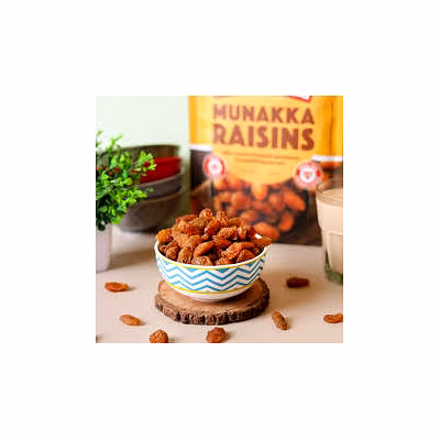 munakka ( large brown raisins with seeds )