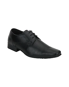 RedTape Men's Formal Shoes BSE0431