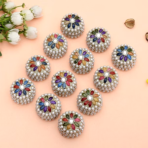 Kumkum Box, Decorative Sindoor Dani for Pooja, Wedding Return Gifts, Festive Decor