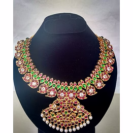 mango necklace