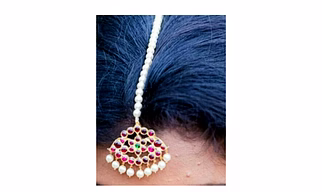 Nethichutti with pearls