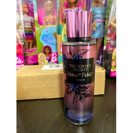 Victoria's Secret Velvet Petals Noir-3