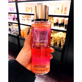 Victoria’s Secret Violet Twist Pink Guava Fragrance Mist 250ML