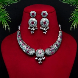 Anassa Rani stone floral folk Necklace Set Oxidised
