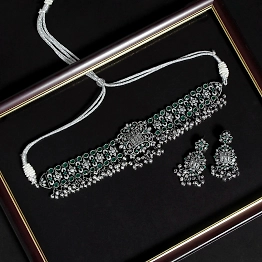 Anassa Green floral devi chokers Necklace Set Oxidised