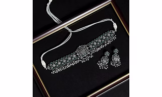 Anassa Green floral devi chokers Necklace Set Oxidised