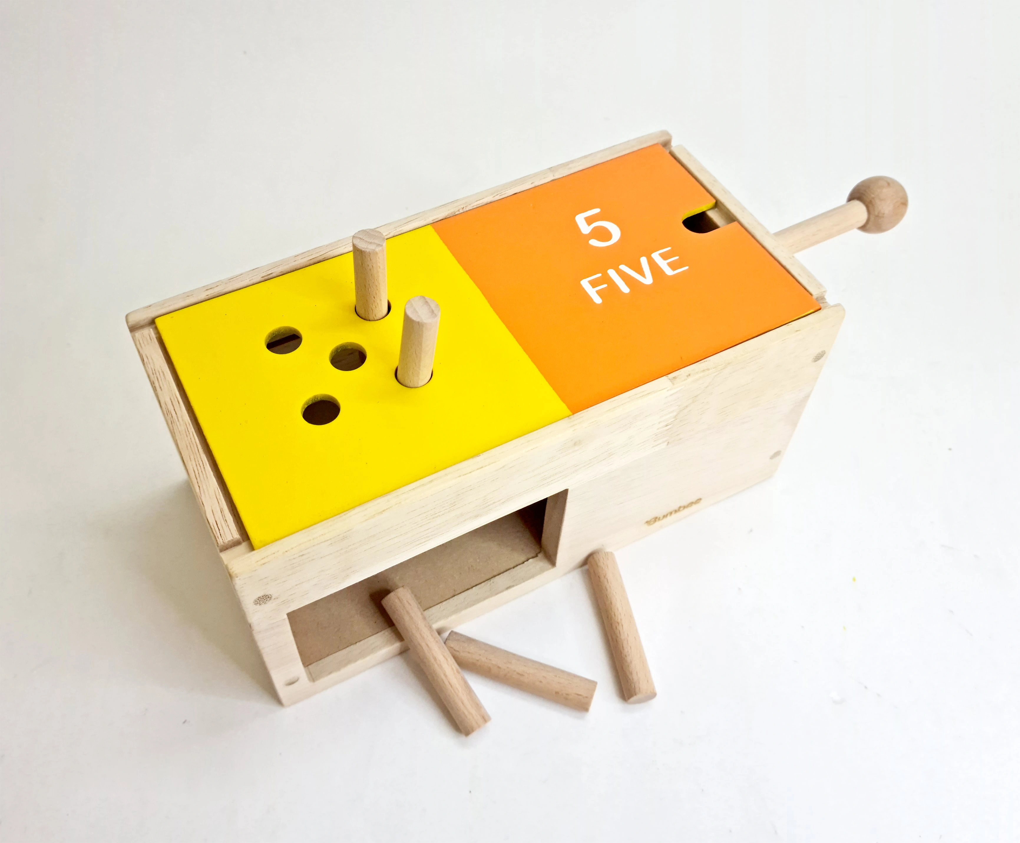 Bumbee | Wooden Peg Counting Box-1