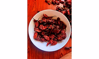 Bhut Jolokia | Naga Chilli | King Chilli | Raja Mircha - Large