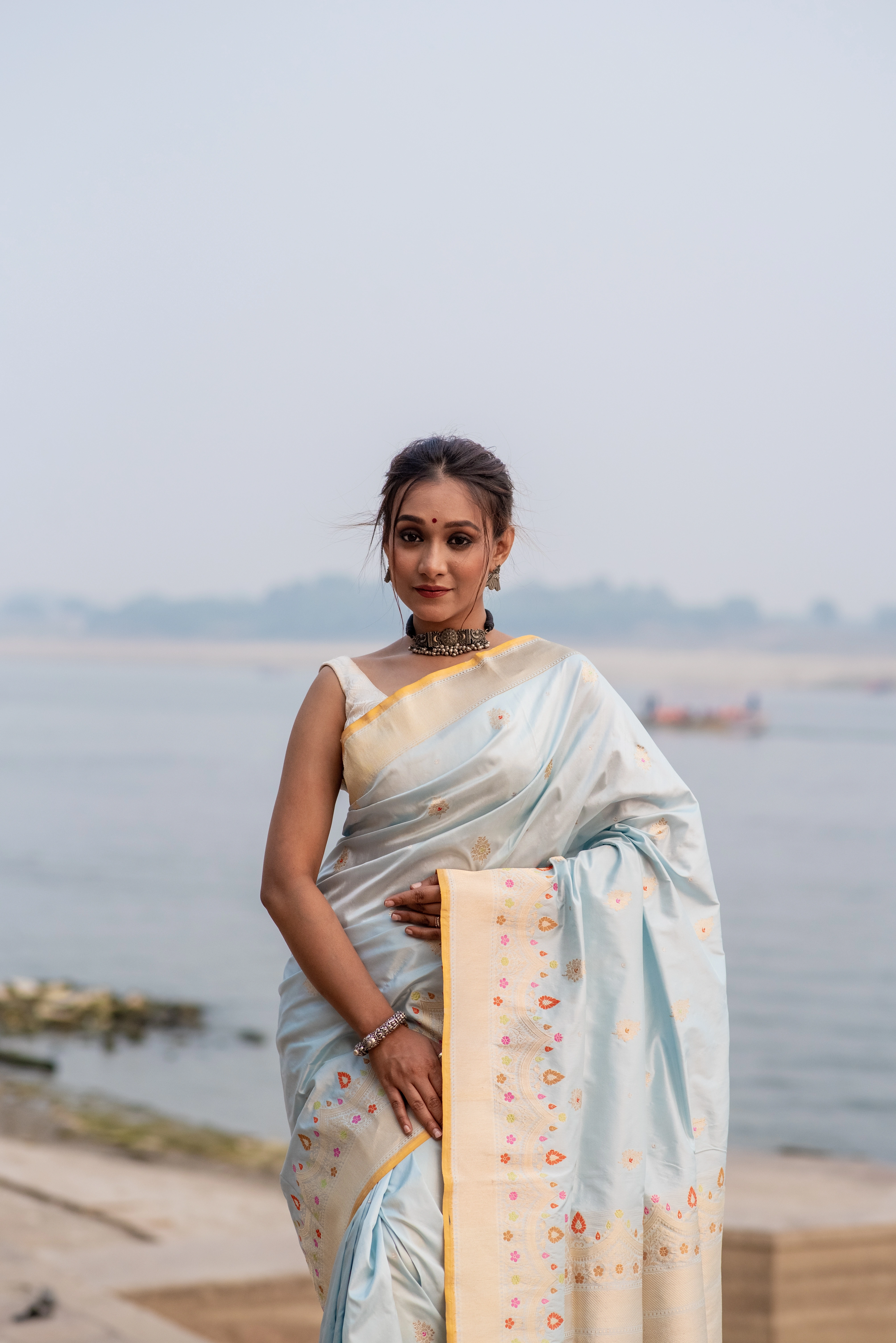 Pure Katan Scallop Border With Kadhiyal Border Banaras Handloom Saree-Rung1046