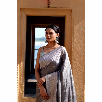 grey pure mashru kadhiyal booti banaras handloom saree