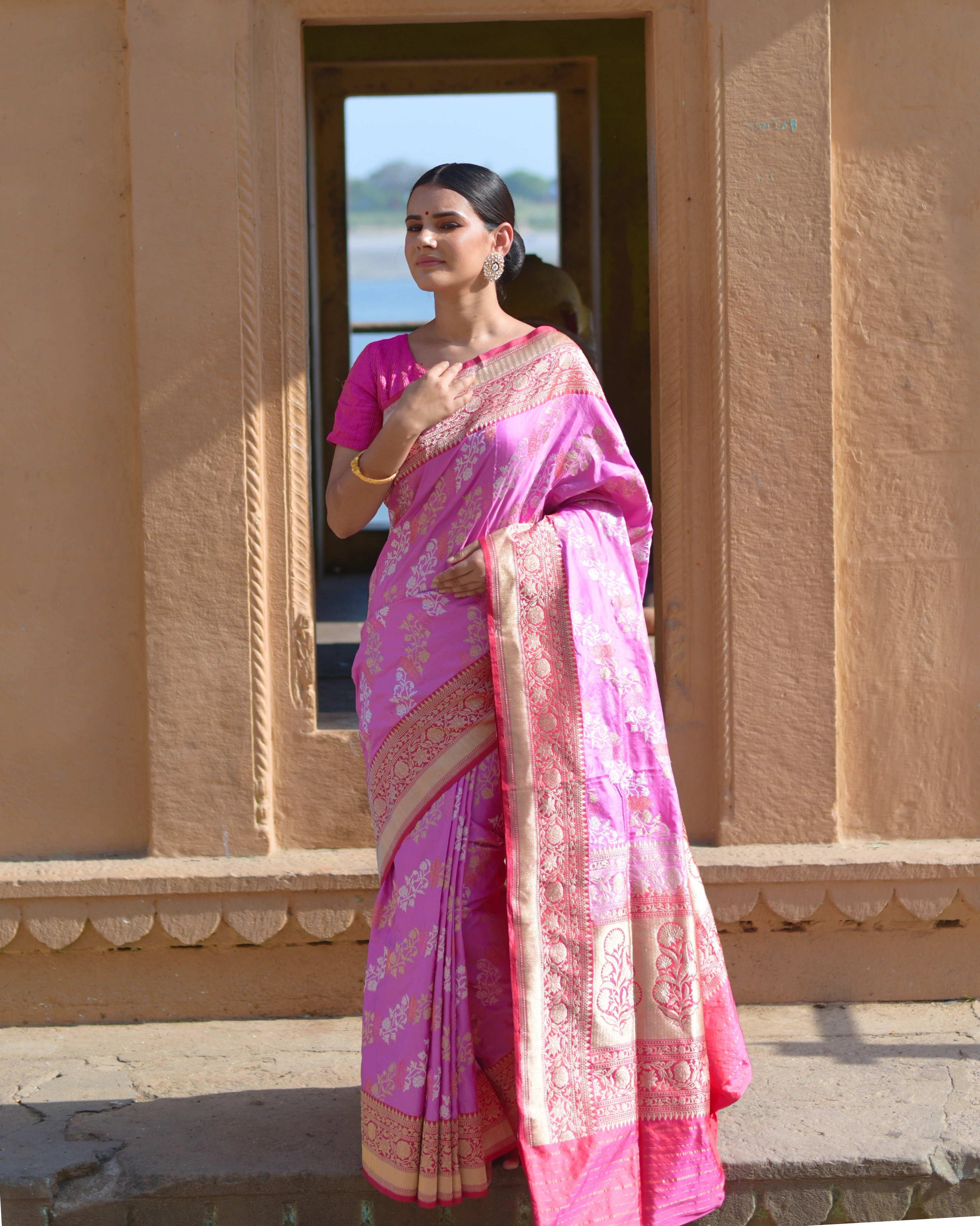 Pink Pure Katan ada Jangla Banaras Handwoven Saree-Rung1059