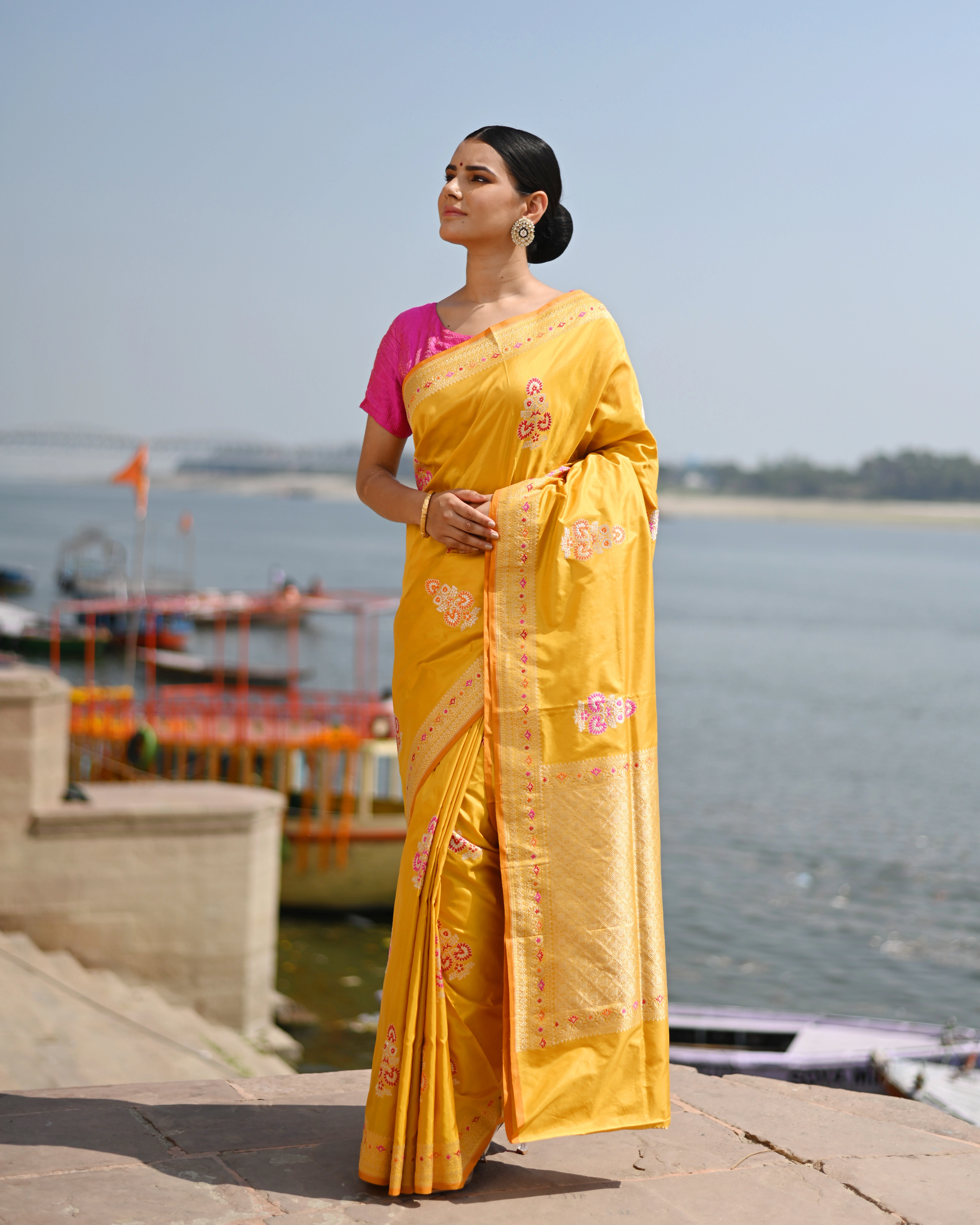 Yellow Pure Katan Kadhiyal Bellbooti Banaras Handloom Saree-Rung1088