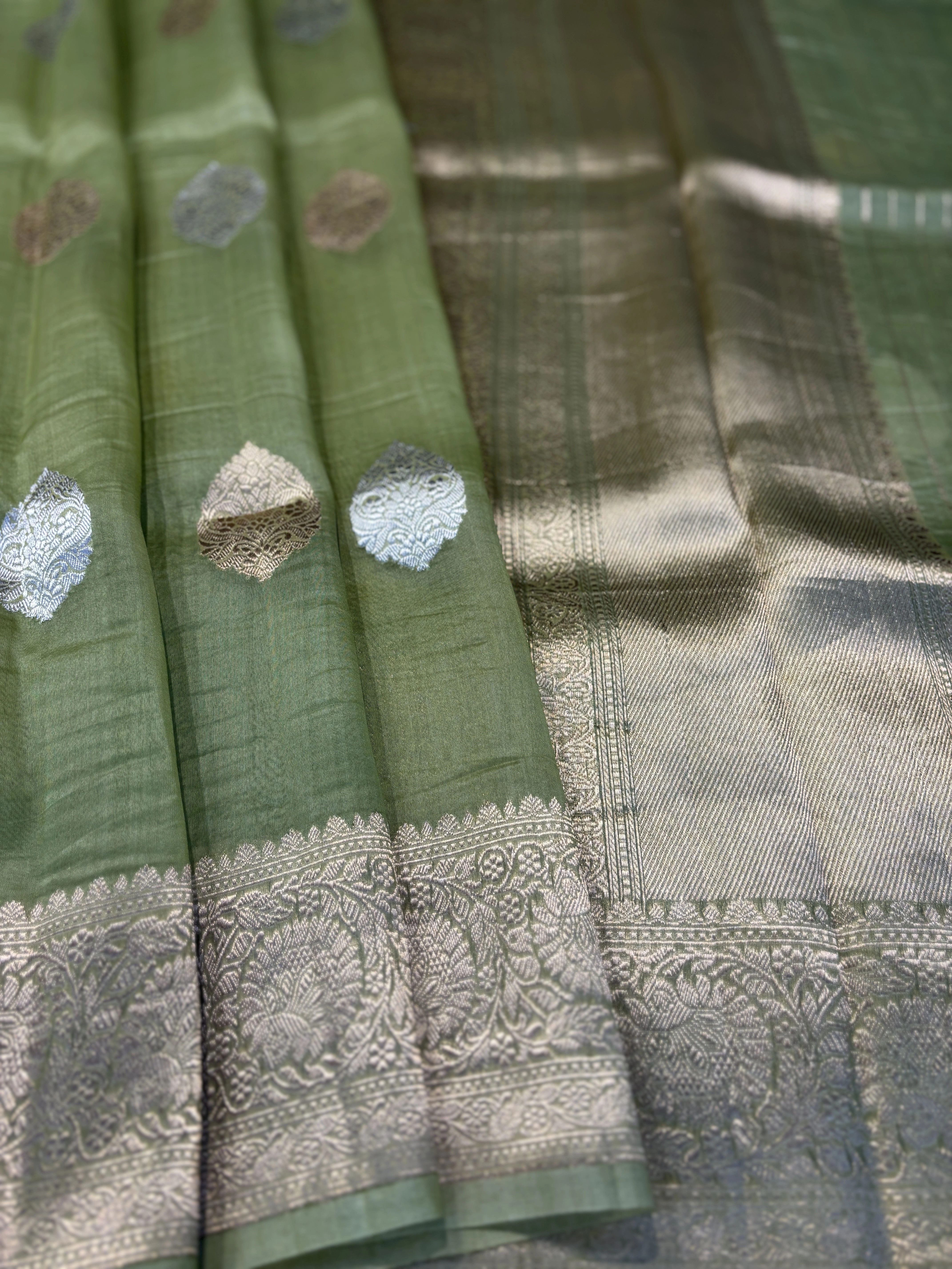 Light Green Pure Kora Katan Kadhiyal Banaras Handloom Saree-RUNG1107