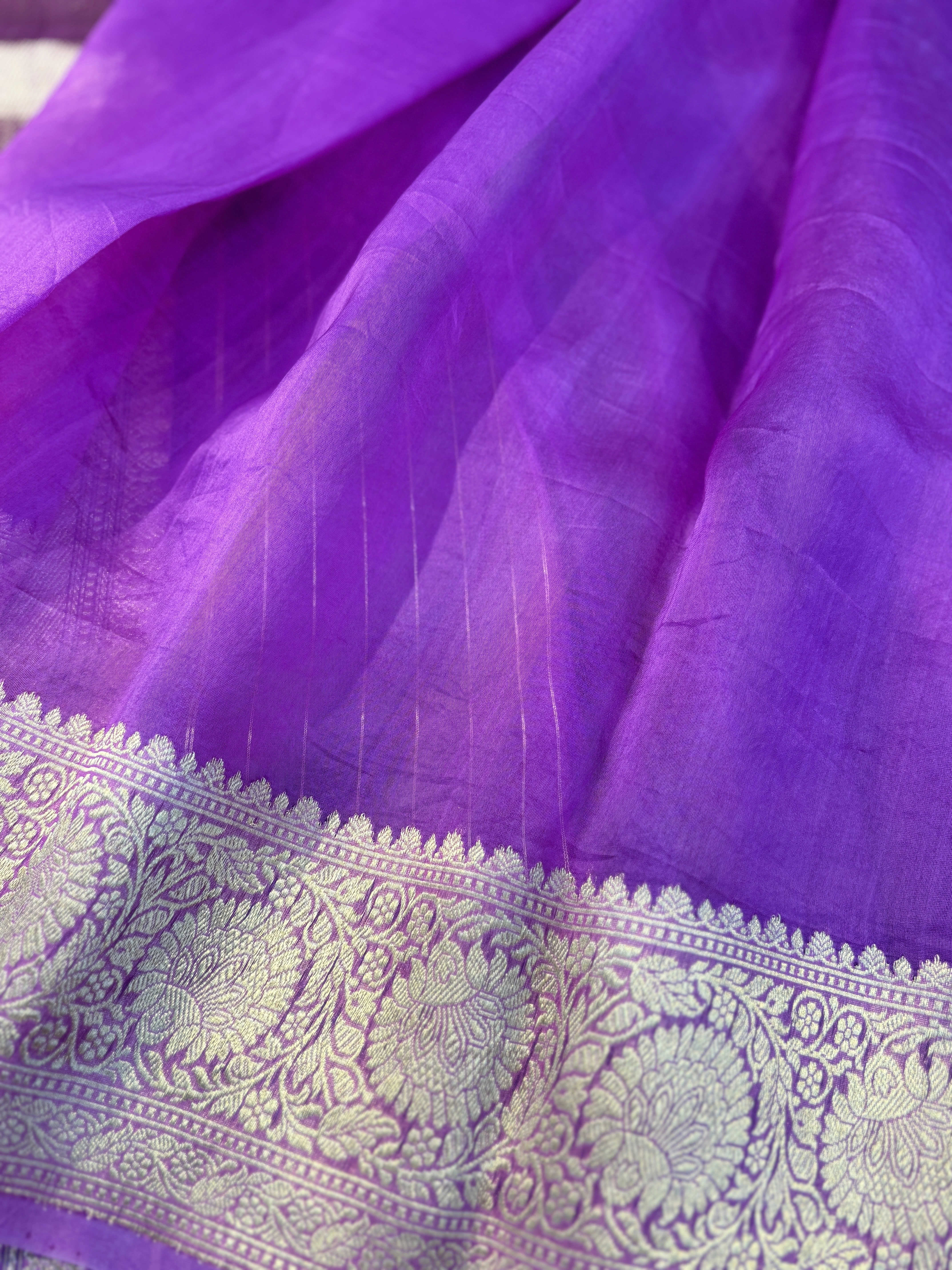 Levender Pure Kora Katan Kadhiyal Banaras Handloom Saree-Levender-1