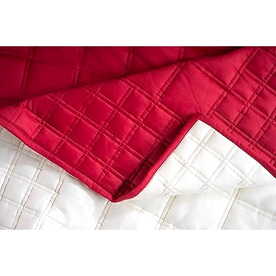 Geometric Square Pattern Quilted Bedspread-3