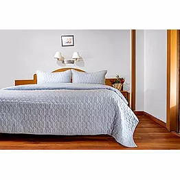 stylish geometric quilted bedspread