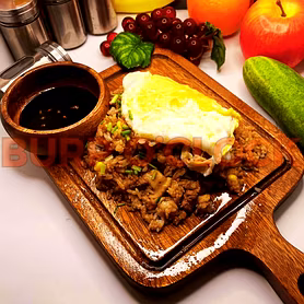 Beef & mushroom fried rice with 1pc egg