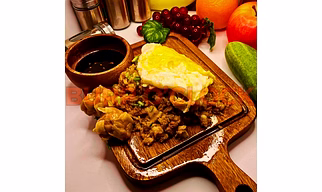 Beef & mushroom fried rice with 2pcs siomai and egg