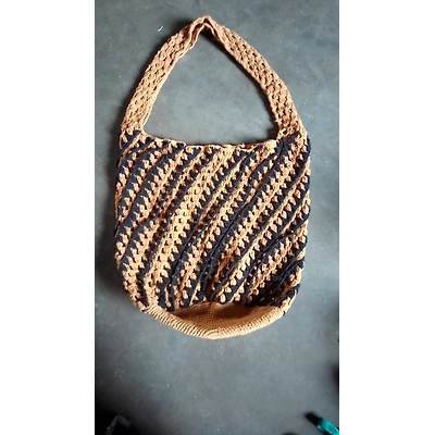 Crochet hand bag-12368936