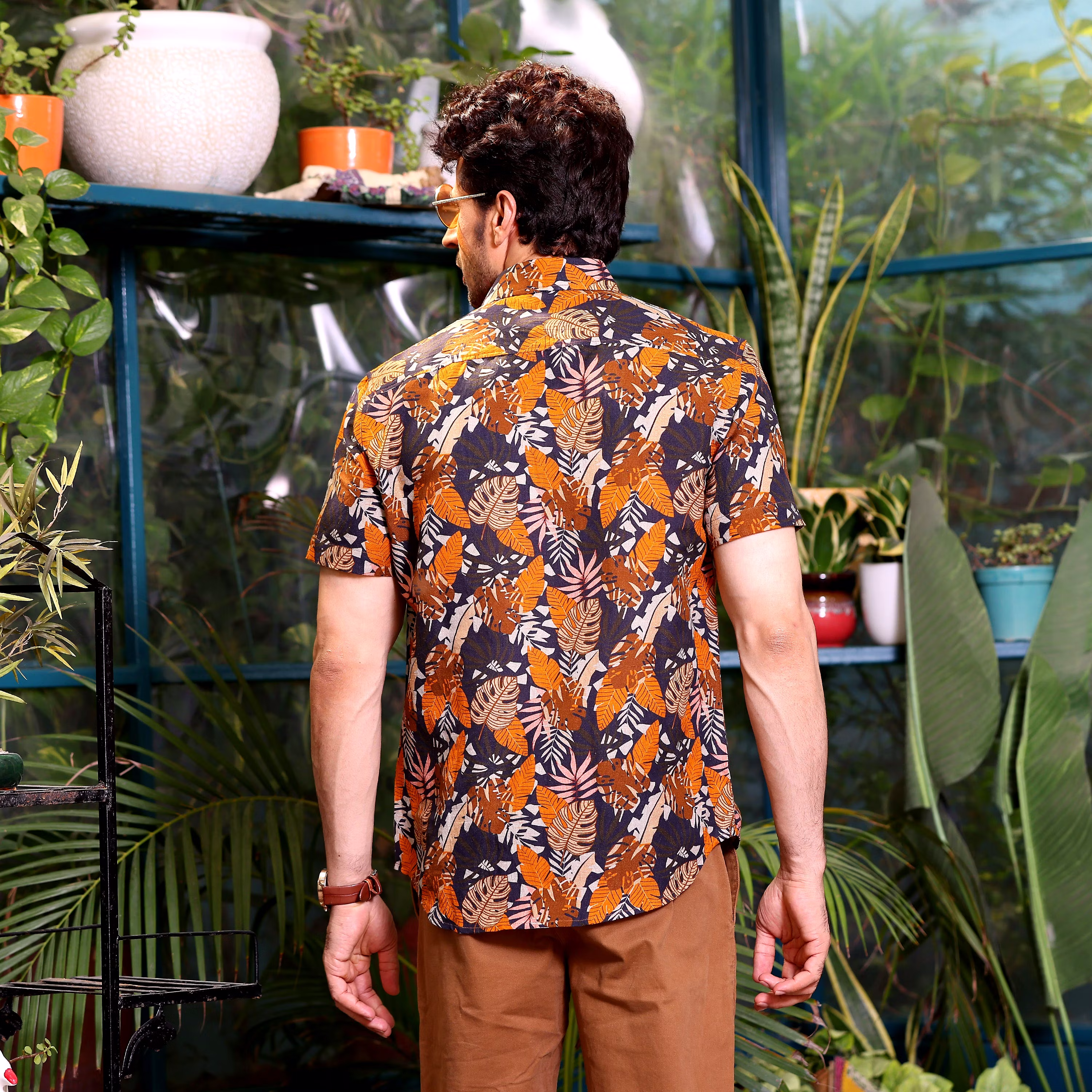Trendy Men Philodendron Selloum Plant Brown Casual Pure Linen Half Shirt (Size - S) by BLUE EAGL