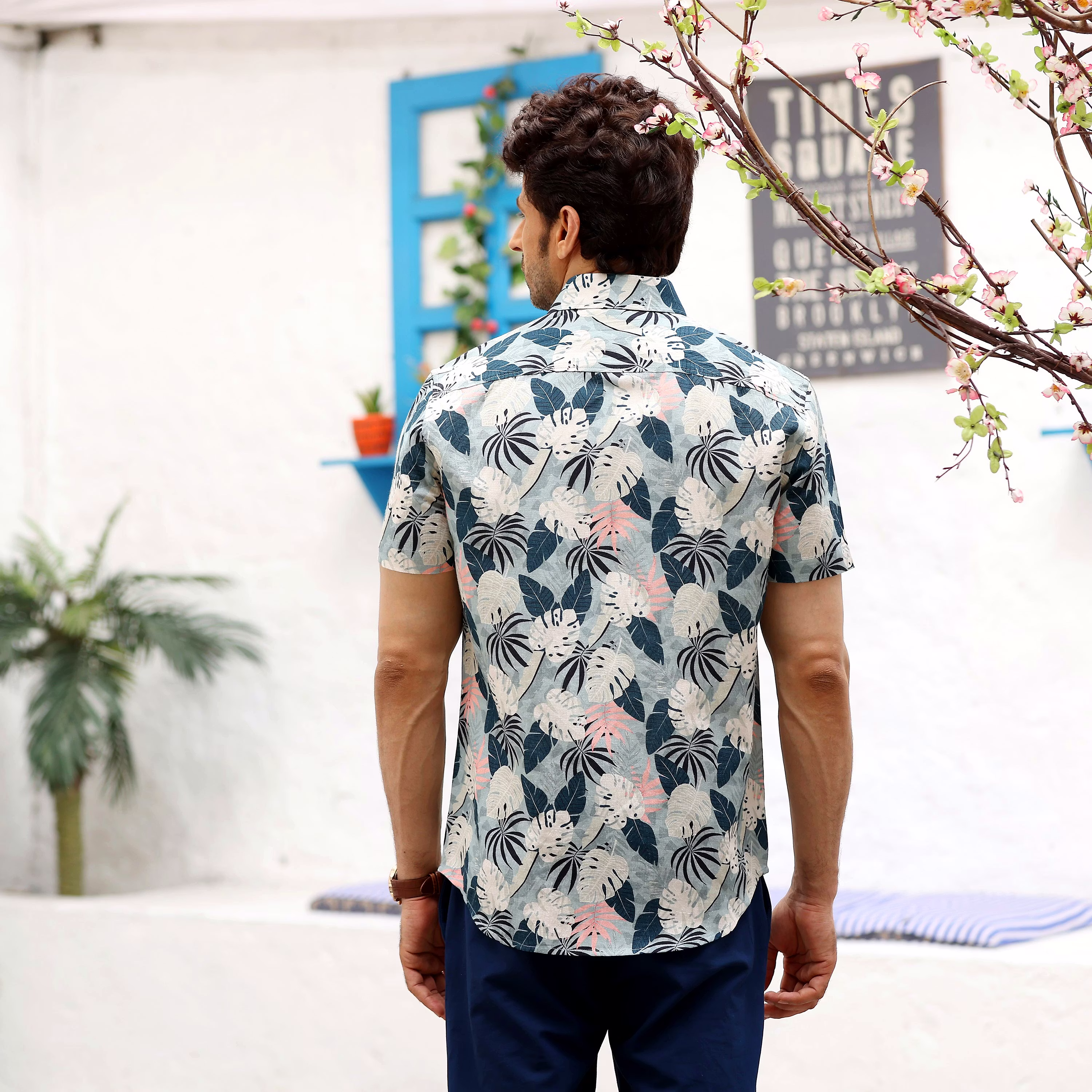 Affordable Men Philodendron Selloum Shades White and Powder Blue Casual Pure Linen Half Shirt (S