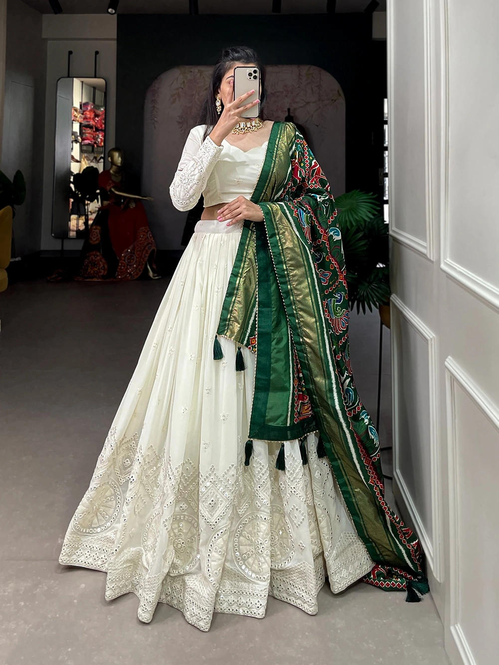 Experience timeless elegance with this beautiful lucknowi paper mirror work lehenga-Green-5