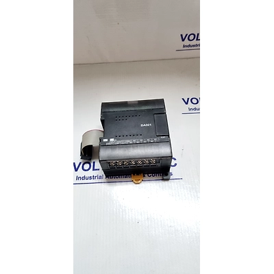 OMRON CP1W-DA021 PLC MODULE-1