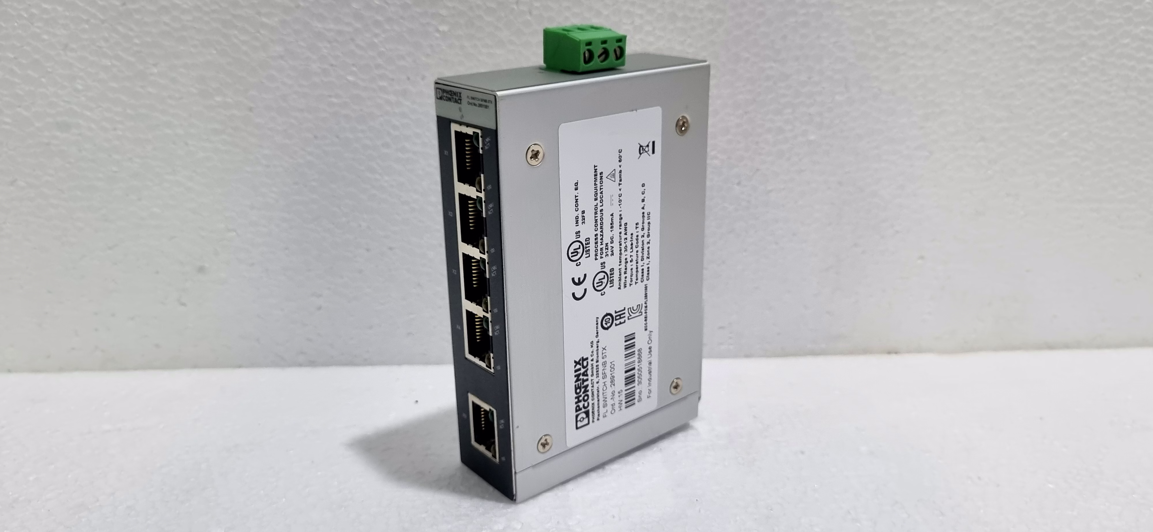 PHOENIX CONTACT 2891001 FL SWITCH SFNB 5TX INDUSTRIAL ETHERNET SWITCH image 3