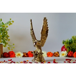 Brass Eagle Statue Wild Bird Flying Golden Eagle Spreading Wings Sculpture