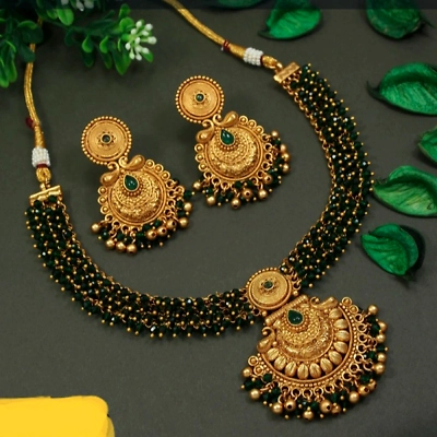 Timeless Beauty: Imitation Jewelry Necklaces for Every Occasion-2