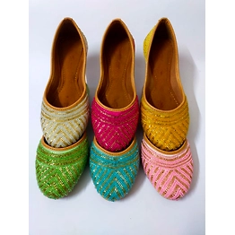 Punjabi Jutti hand embroidery