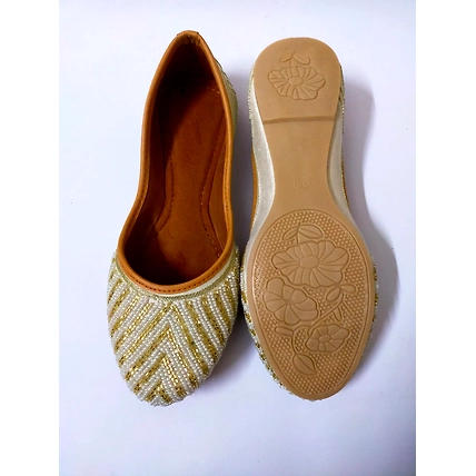 Punjabi Jutti hand embroidery-2