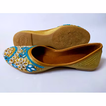 Punjabi Jutti hand embroidery with glass stones-1