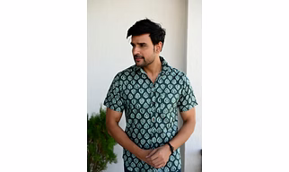 Grasshopper print cotton shirt half sleeves