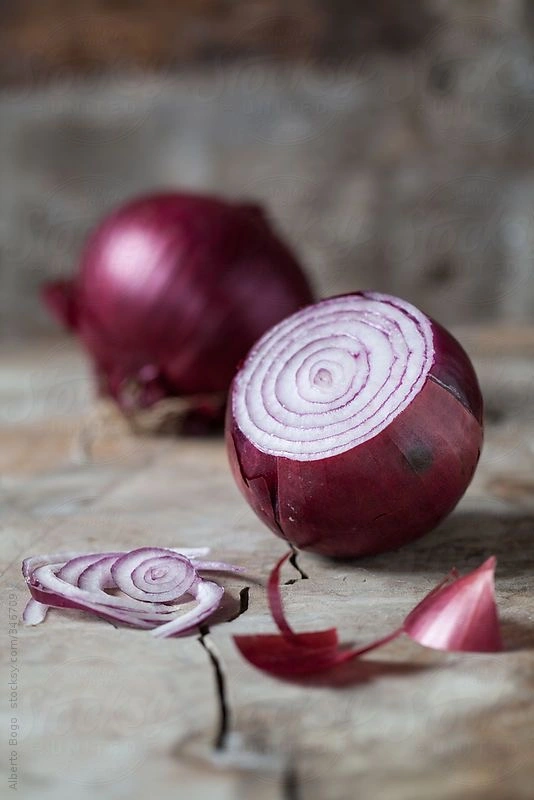 Red onion-12438284