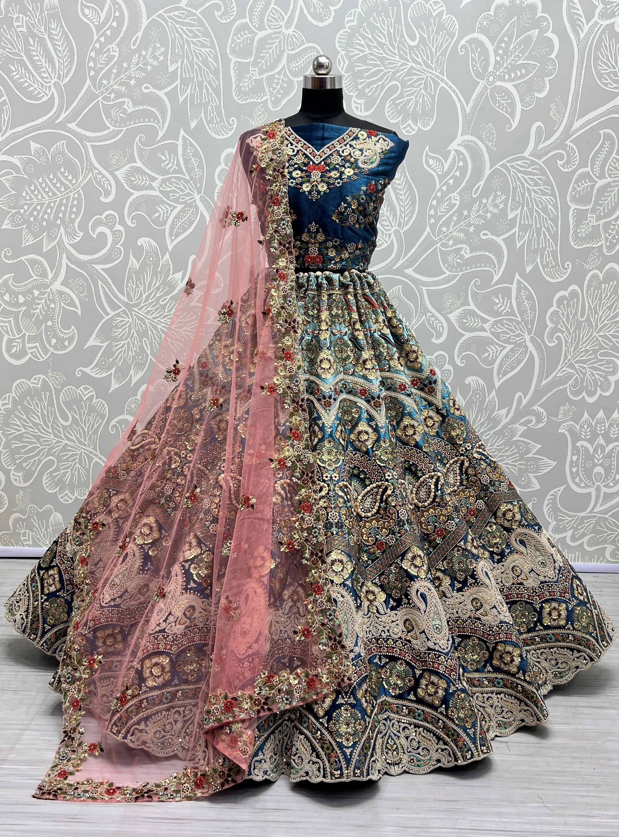 Manish Malhotra Inspired Velvet Lehenga Choli Set, Bridal Wedding Lehenga, Embroidered Indian Dress,Custom Luxury Ethnic Wear India,-BTG-108