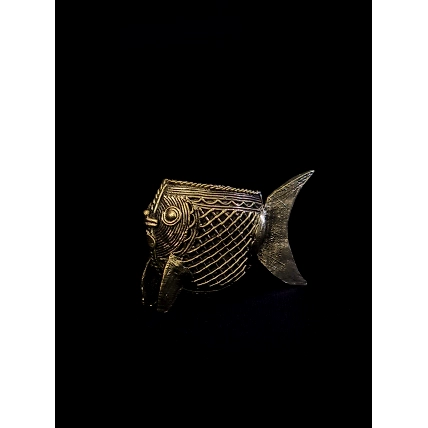 Handmade Dhokra Net Fish Pen Stand-1
