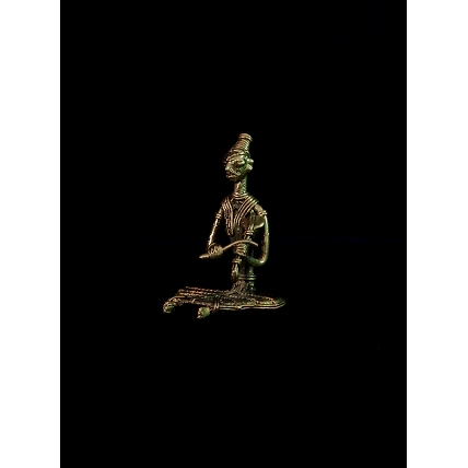 Handmade Dhokra -Siting Musician with Kendra-2